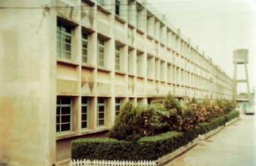 早期的綜合教學大樓